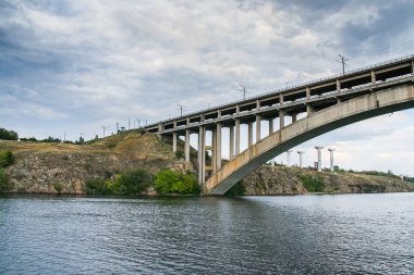 Köprüden Khortitsa Adası