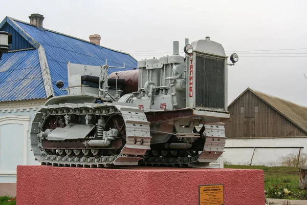 Trekker-"Stalininets 60" Chelyabinsk trekker Plant — Stockfoto