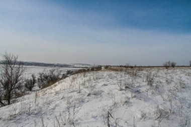 Karla kaplı Taurian bozkır