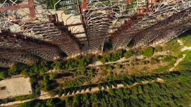 Station radar Horizon "Duga" dans la zone d'exclusion de Tchernobyl . — Video