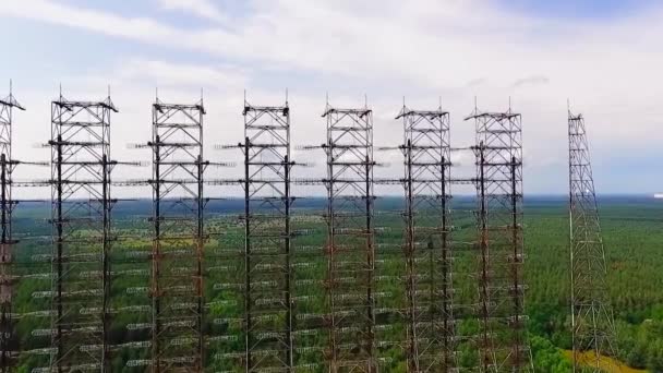 Estação de radar horizontal "Duga" na zona de exclusão de Chernobil . — Vídeo de Stock