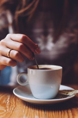 el ve kahve kaşığı tatlı kış