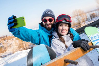 Snowboard selfie yapma  