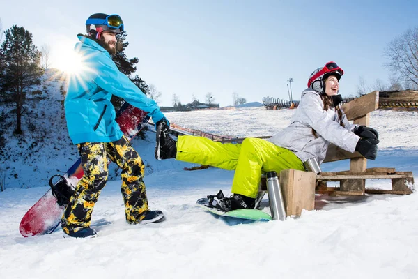 Snowboarders fooling around — Stock Photo, Image