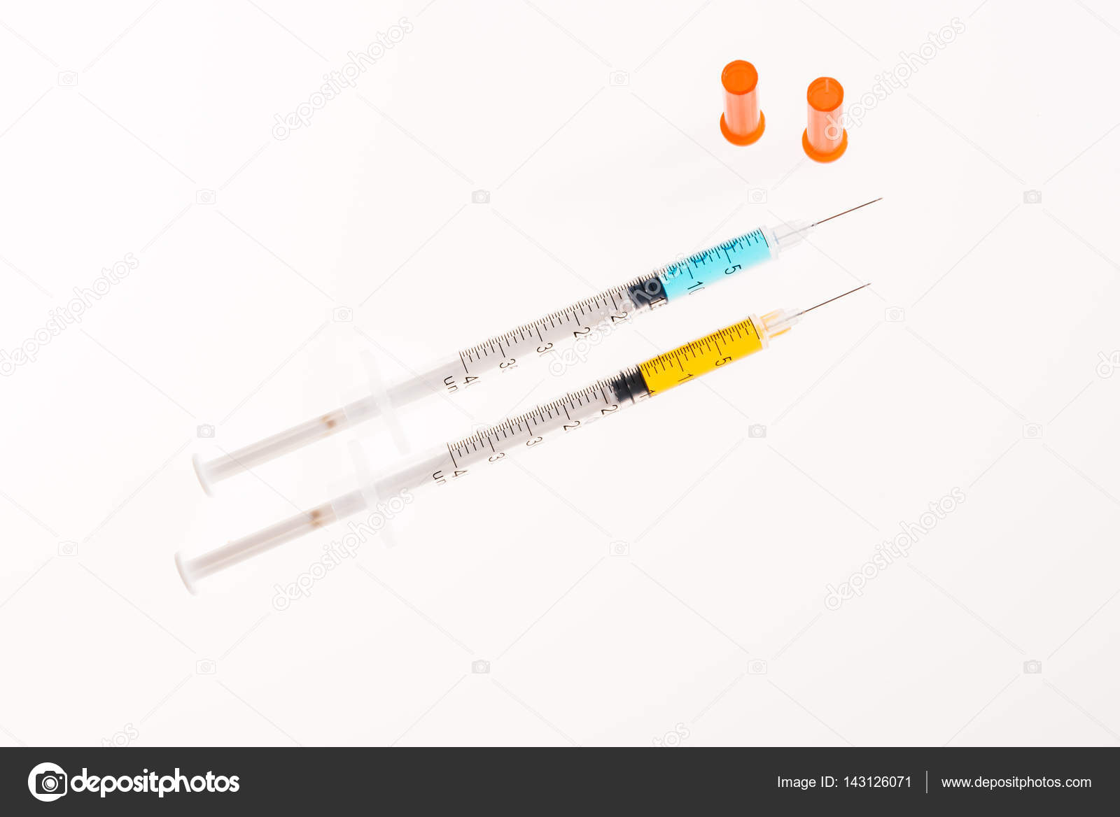 Insulin syringes for diabetes — Stock Photo © SergIllin 143126071