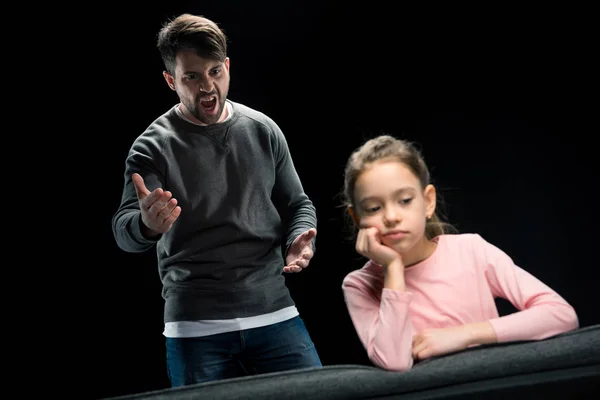 Padre e hija peleando — Foto de Stock