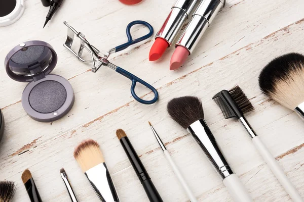 Brushes and decorative cosmetics — Stock Photo, Image