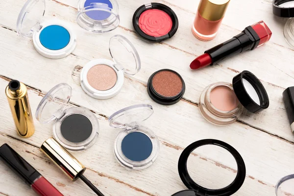 Brushes and decorative cosmetics — Stock Image Brushes and decorative cosmetics Royalty Free Stock Images