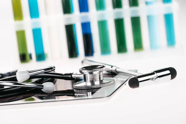 Reflex hammer and stethoscope — Stock Photo