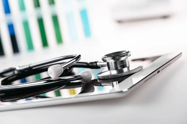 Stethoscope and digital tablet — Stock Photo