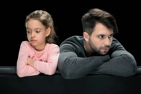 Padre e hija peleando - foto de stock