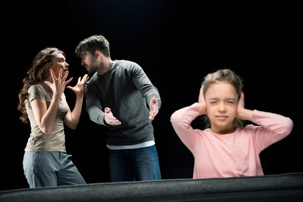 Familia teniendo conflicto - foto de stock