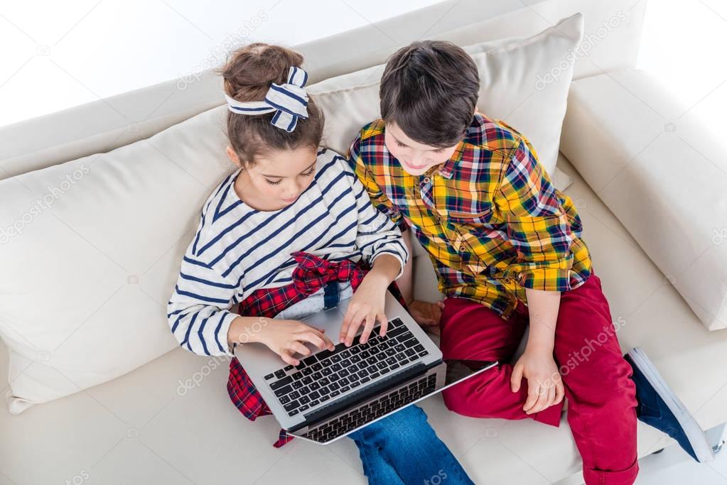 Children using laptop