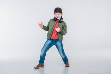 küçük çocuk kulaklık 