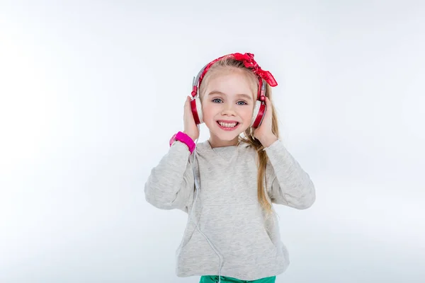 Mädchen hört Musik — Stockfoto
