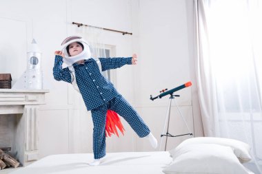 Çocuk oyun astronot 