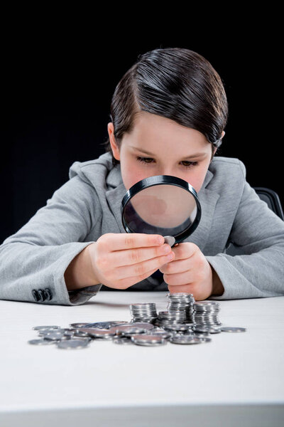 Мальчик с лупой
 