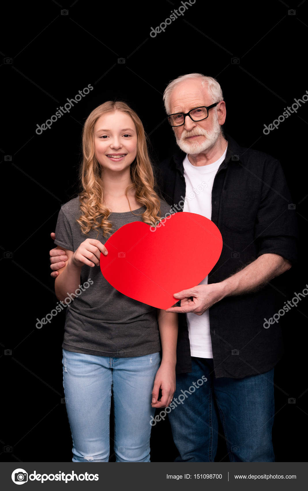 Grand pere amoureux de sa petite fille [PUNIQRANDLINE-(au-dating-names.txt) 24