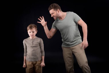Babam ve oğlum çatışma