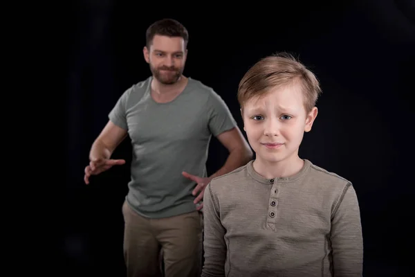 Padre e hijo teniendo conflicto — Foto de Stock