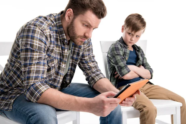 Vater und Sohn im Konflikt — Stockfoto