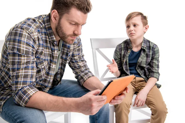 Padre e hijo teniendo conflicto — Foto de Stock