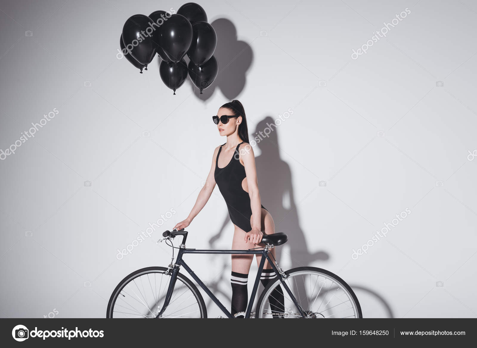 スーツ 自転車 女