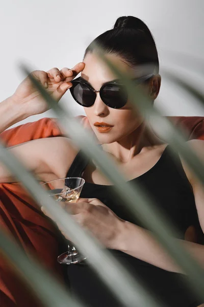 Woman drinking cocktail — Stock Photo, Image