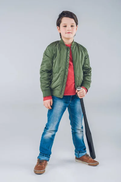 Junge mit Baseballschläger — Stockfoto