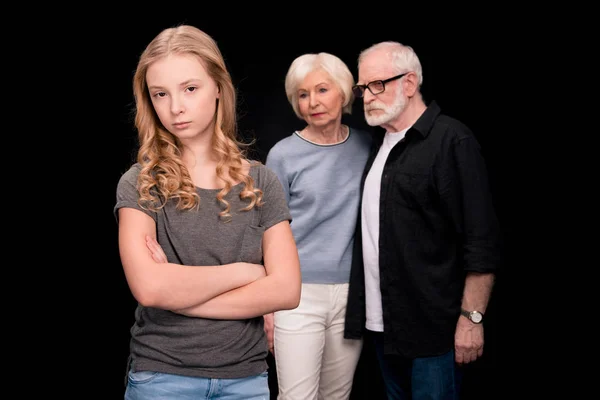 Бабусі і дідусі з милою онукою — Stock Photo