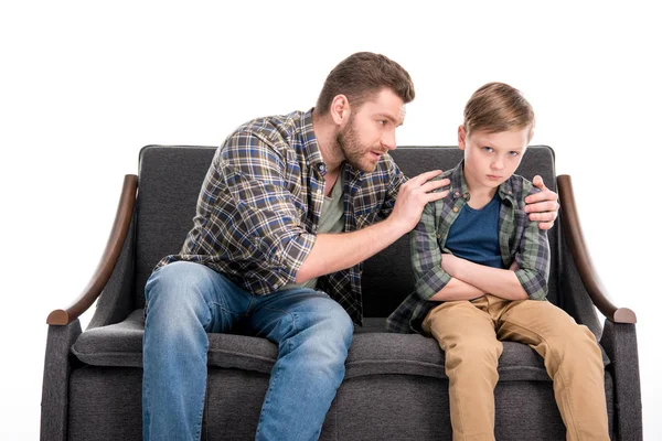 Padre e hijo teniendo conflicto - foto de stock