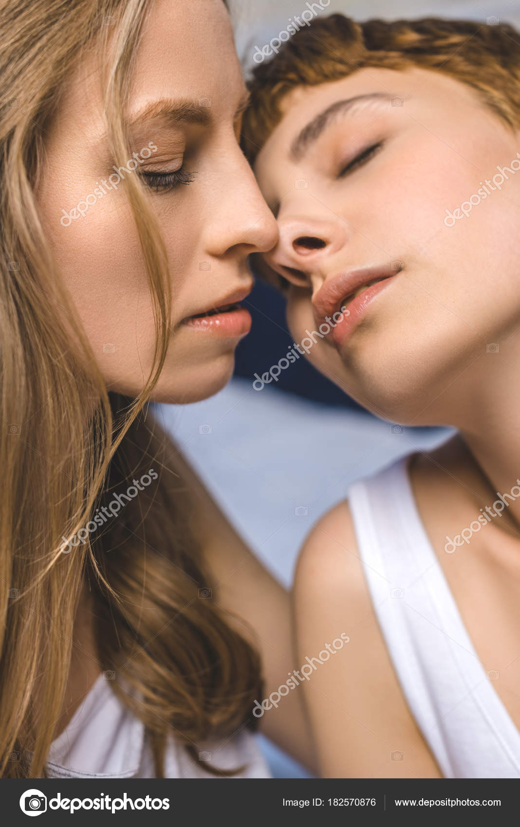 Lesbian Passionate Kissing