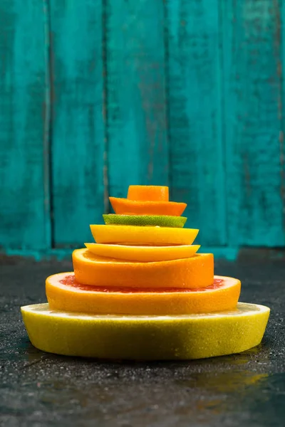 Citrus fruits slices — Stock Photo, Image