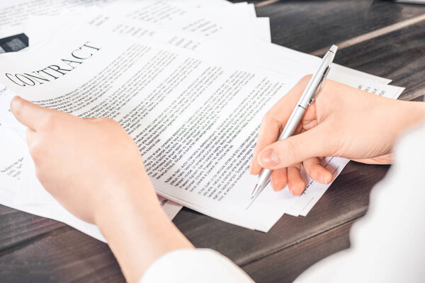 Empresa firmando contrato — Foto de Stock