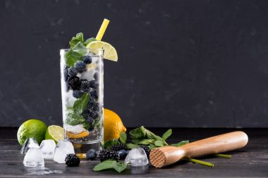 blueberry and blackberry lemonade clipart