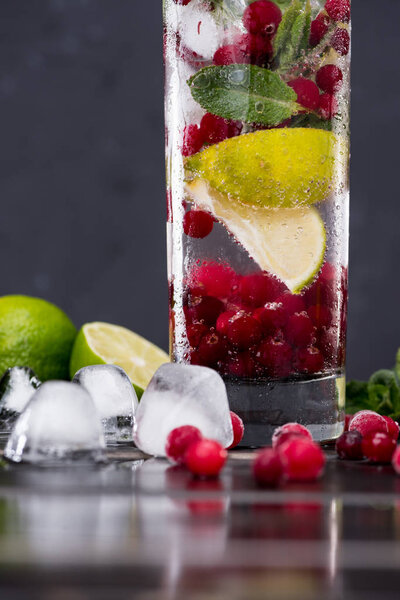 cranberry lemonade with ice cubes