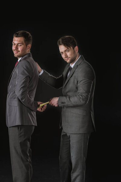 Бизнесмен Подкуп партнера
 