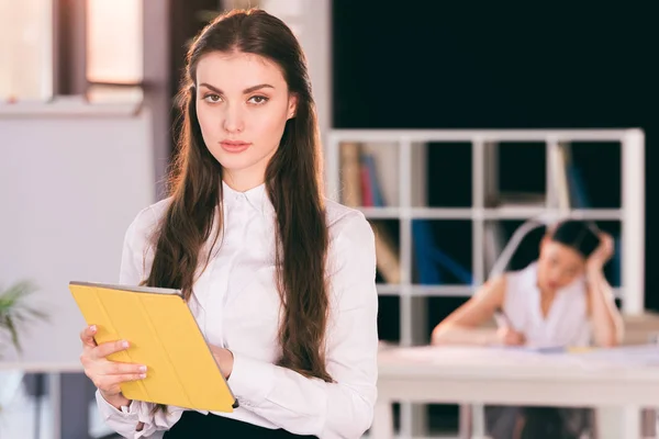 Businesswoman using digital tablet — Stock Photo, Image