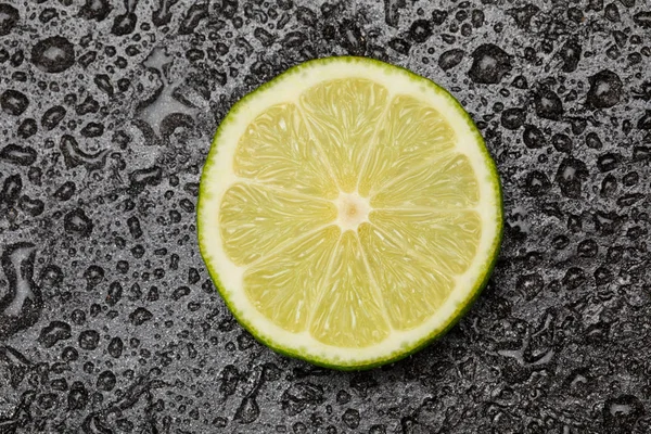 Tranche de lime fraîche — Photo de stock