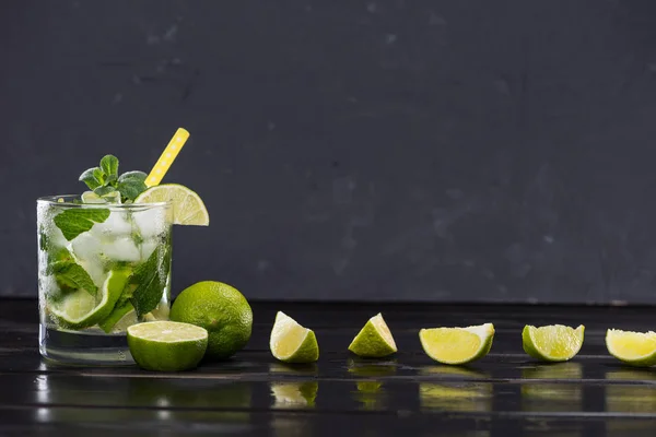 Інгредієнти коктейль mojito — стокове фото
