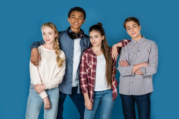 Group of stylish teenagers — Stock Photo