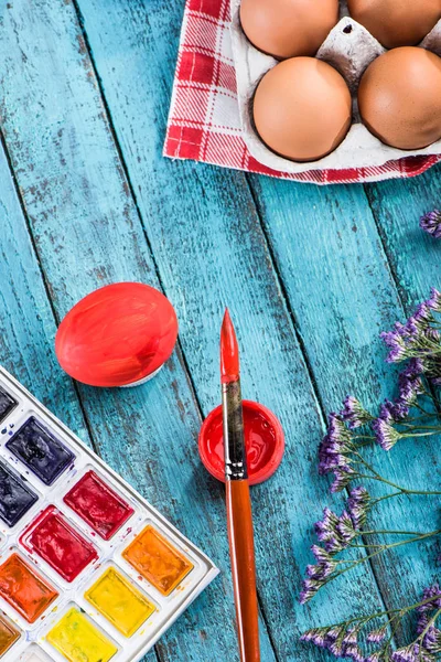 Eieren voor kleurplaten en penseel — Stockfoto
