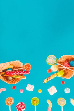 Gözleme koniler ve şekerleme