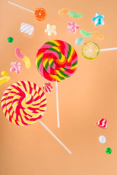 Jelly candies and lollipops — Stock Photo, Image