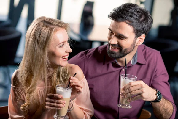 Couple in love on coffee break — Free Stock Photo