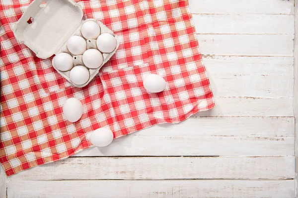 Oeufs de poulet en boîte — Photo de stock