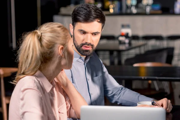 Business team on meeting — Stock Photo