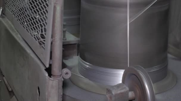 Fabricación de cables en una fábrica de cables — Vídeo de stock