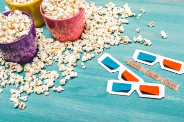 Popcorn and 3D glasses clipart