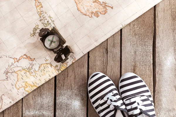 Compass and world map — Stock Photo, Image